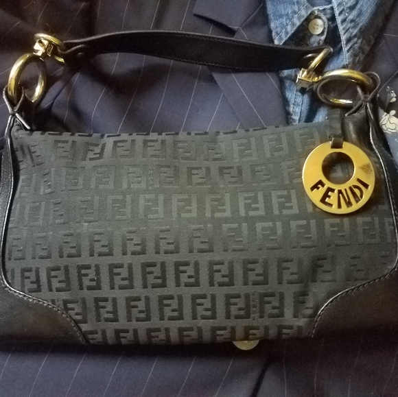 Fendi; "Chef" Bag, Mint Condition, Classic Baguette - Picture 7 of 12